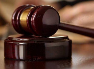 江苏男子抢劫，让被害人通过支付宝转账1万元，你如何看待男子的做法？