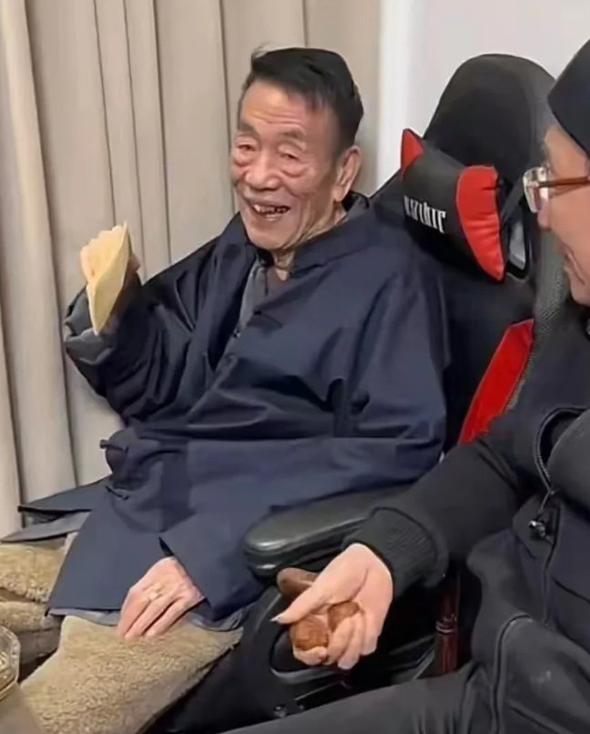 侯耀中今年多大了