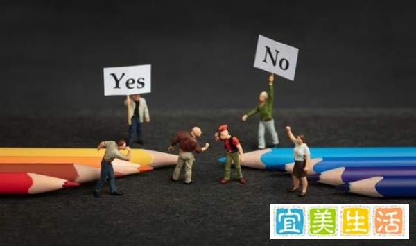 辛巴指责刘畊宏也卖过同款“问题燕窝”，网友为此吵翻了