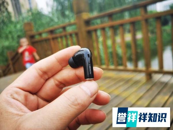 诺基亚E3500超详细评测:TWS300内的收割机
