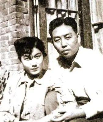 吴祖光和新凤霞，别人最不看好的一对，为何能相伴到老？