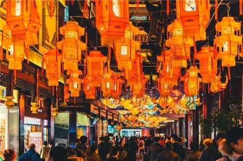 《元宵》古诗四句李白是什么？