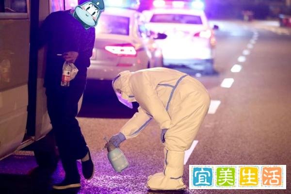 【党旗飘扬在一线】上海公安持续查找安置在沪滞留人员