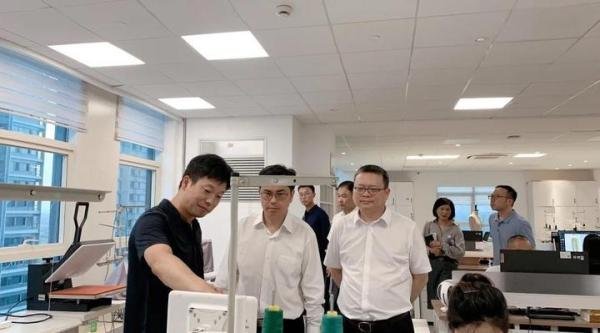 临平区区长施华淼领导一行莅临秒优调研指导