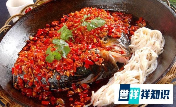 湘菜经典,世界上最大的剁椒鱼头你尝了吗?