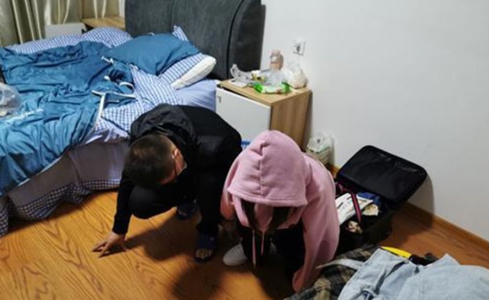 广西一女子因多次带男人钻进草丛而被群众举报，到底发生了什么事？
