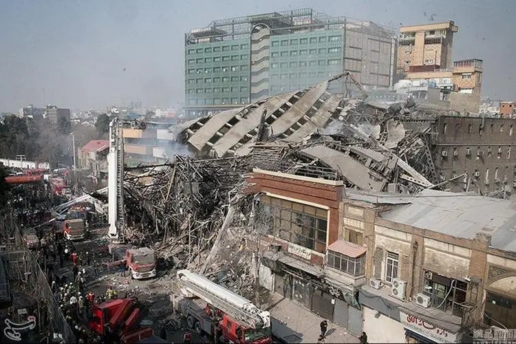 泸定地震亲历者：路面波浪形抖动，高楼大厦在地震面前是什么模样？