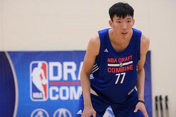 周琦为什么被火箭队裁掉 他犯了什么错做了什么事