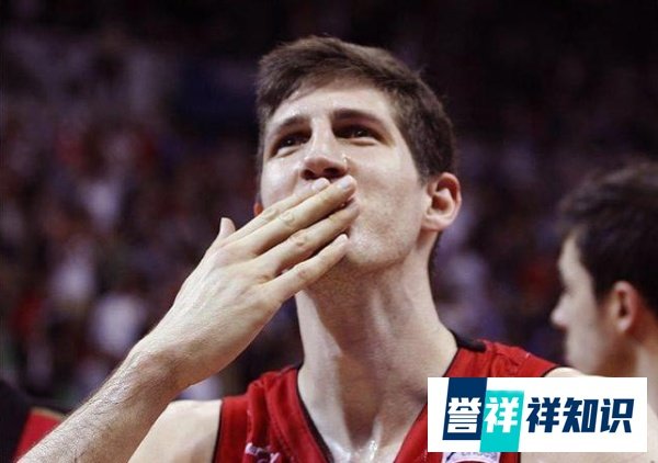 卧槽!突然宣布退役!一个时代真的结束了...