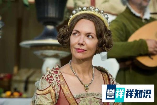大尺度《白王后》续集,STARZ出品,为了女主的美貌值得刷一下