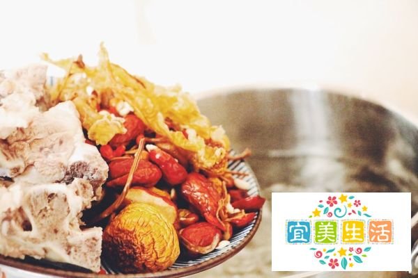 详细教你做花胶松茸汤