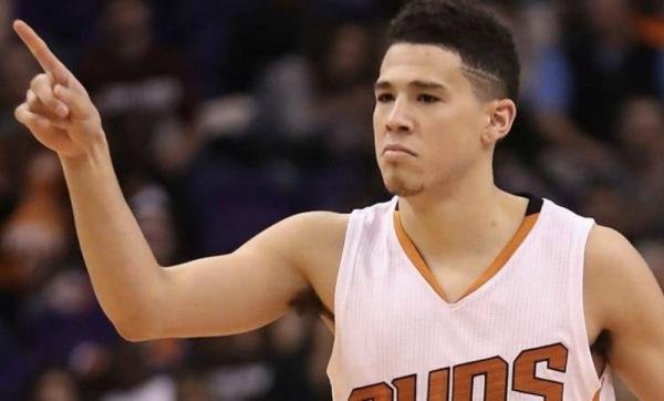 NBA皮肤很白却是黑人的球员：库里这么白也是黑人，格里芬反差大