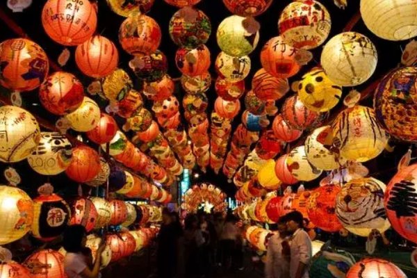 中秋节的灯谜有哪些及答案简单100