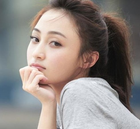 姚笛与老公深夜约会被拍,男方有着怎样的背景?