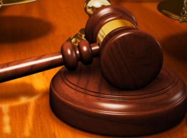 江苏男子抢劫,让被害人通过支付宝转账1万元,你如何看待男子的做法?