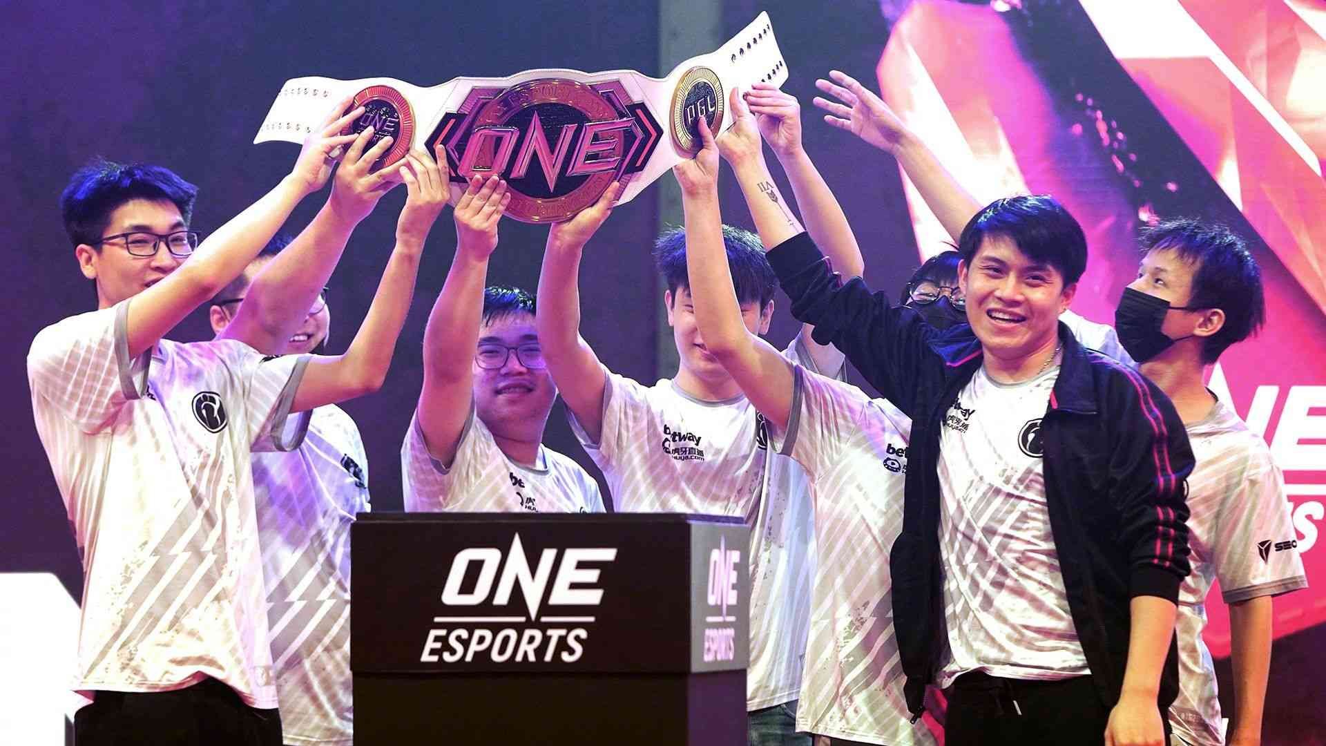 Dota2:卡卡加盟RNG?卡师傅再次出山文武双修齐聚一堂