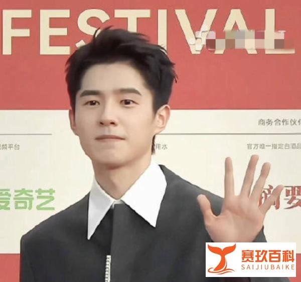 刘昊然帅回来了，网友直呼：“白月光回来了”！