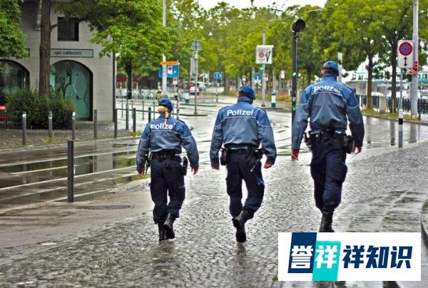 广西防城港一保安持刀杀害2人,案件正在进一步侦办中